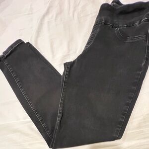 Lee Women's Charcoal Skinny Jeans. Size 10.